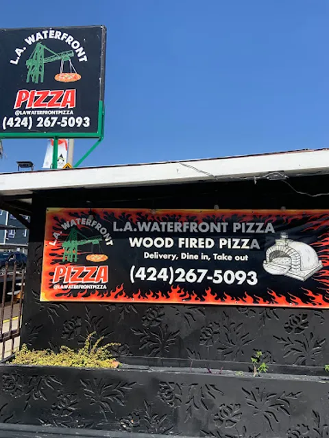 L.A Waterfront Pizza