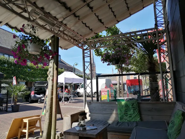 De Brasser Lunch, borrel & bites