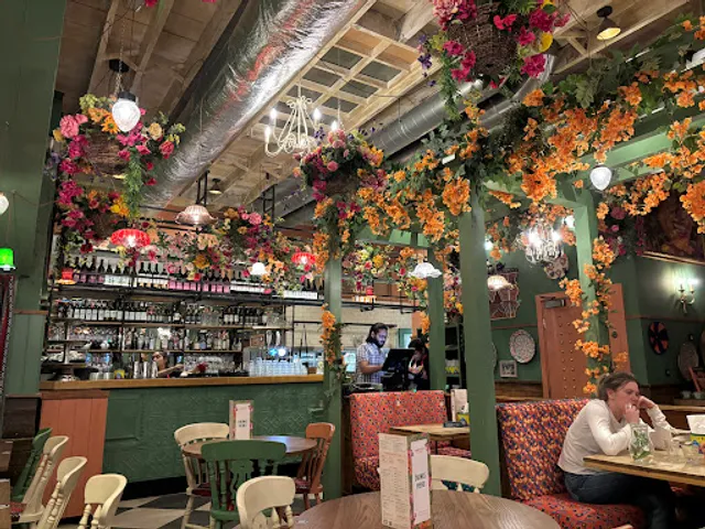 Comptoir Libanais Ealing