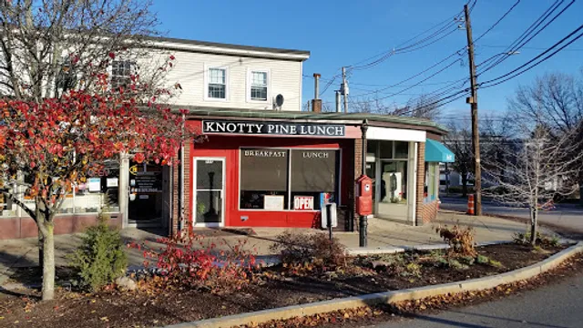 The Knotty Pine