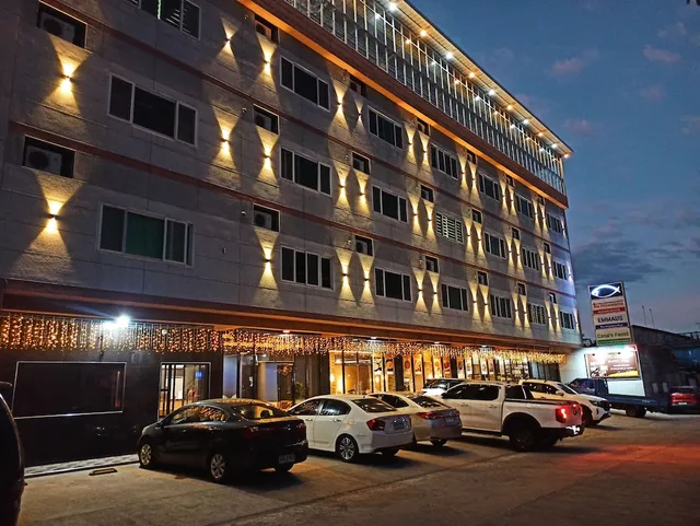 Emmaus Condotel(엠마오 호텔)