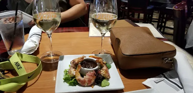 Vino Grille & Spirits