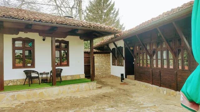 Guest Rooms Cheshmata