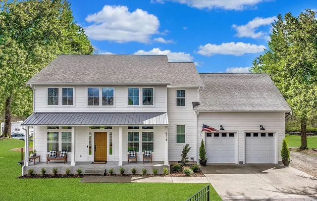 River's Edge Lavender Farm