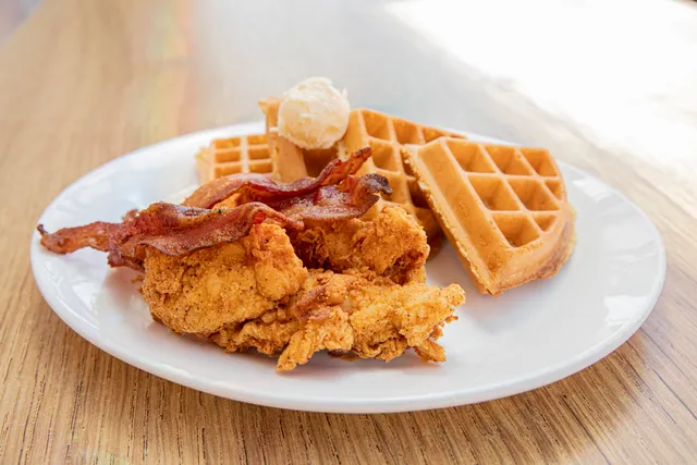 Ricky's All Day Grill - Camrose