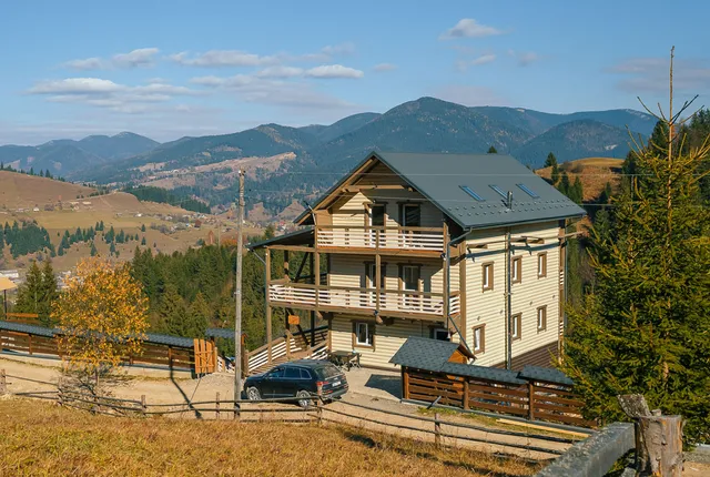 Відпочинковий комплекс «Еко-Міївка»