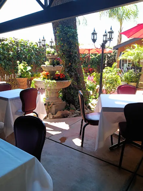 Finley's Bar Grill & Steakhouse