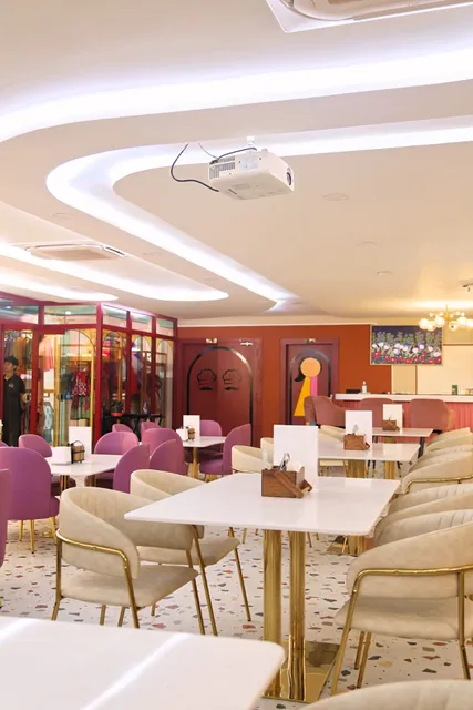 The Giggle Grove - Restaurant and Party Area