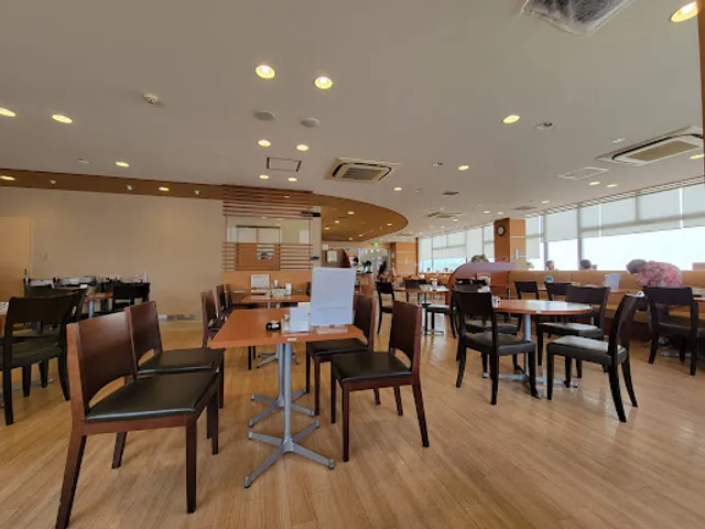 B'EASE 福岡大学病院店