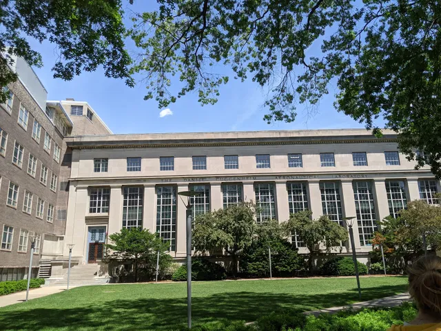 MIT Department of Aeronautics and Astronautics