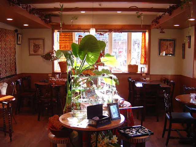 Cafe PolePole （カフェ ポレポレ）