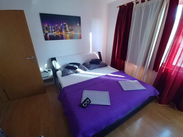 Apartments Mira