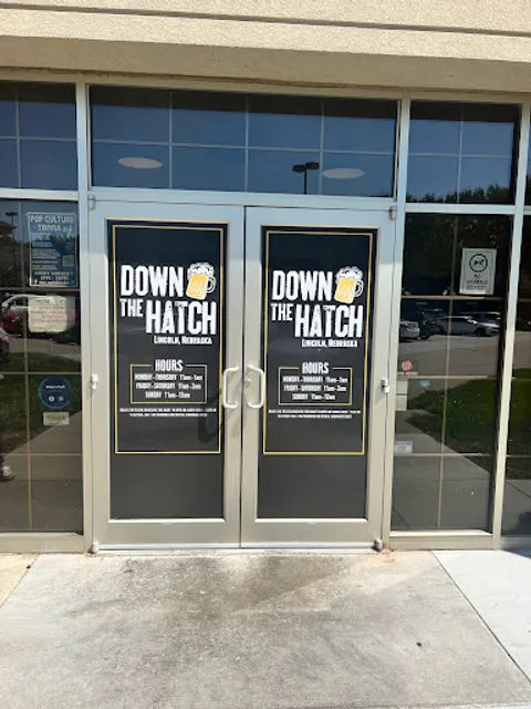 Down The Hatch Bar & Grill