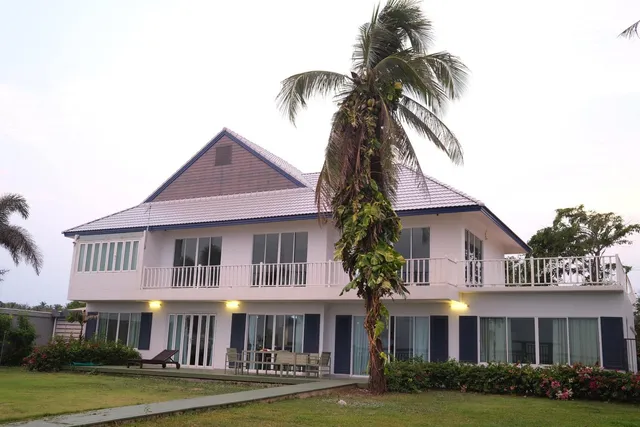 บ้านคหบดี ทับสะแก