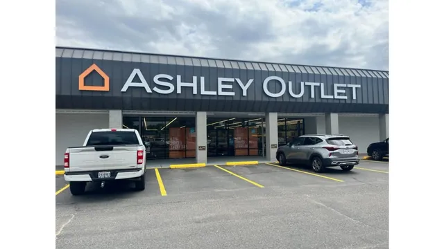 Ashley Outlet