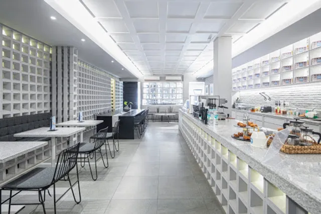 YOMS Pisang Madu dan Kopi