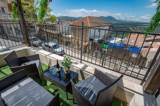 נוף מרום - הבית בעתיקה Nof Marom - the Home in the Old City