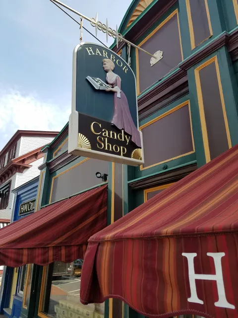 Harbor Candy Shop