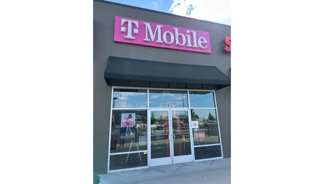 T-Mobile Authorized Retailer