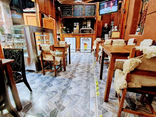 Cumbres Alehouse & Eatery