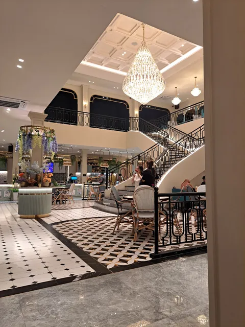 KIAORA (Pastry • Eatery • Cafe)