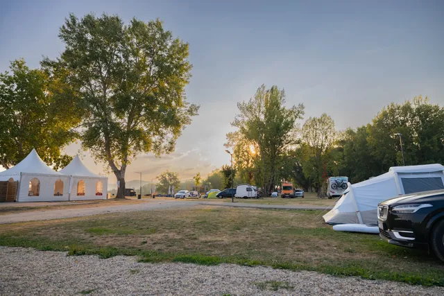 Camping zelená voda