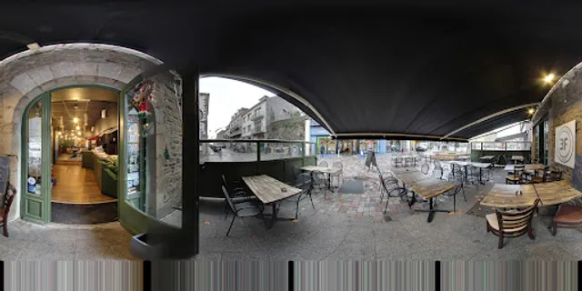 3F - Friends Family & Food