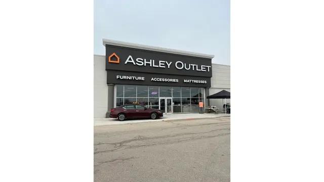 Ashley Outlet