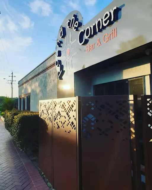 Round the Corner Bar and Grill