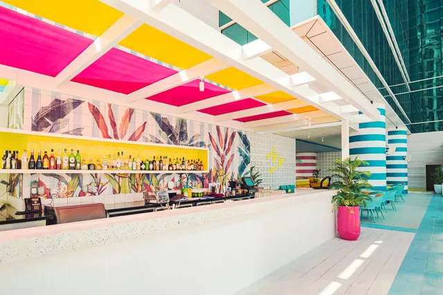 Lolita pool bar & lounge