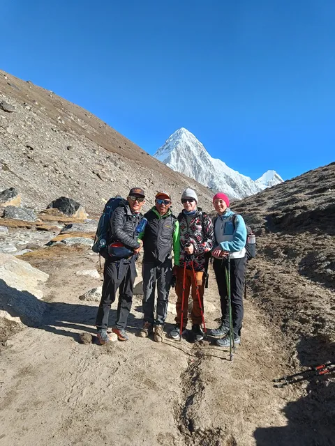 Trekking Guide Tenpa