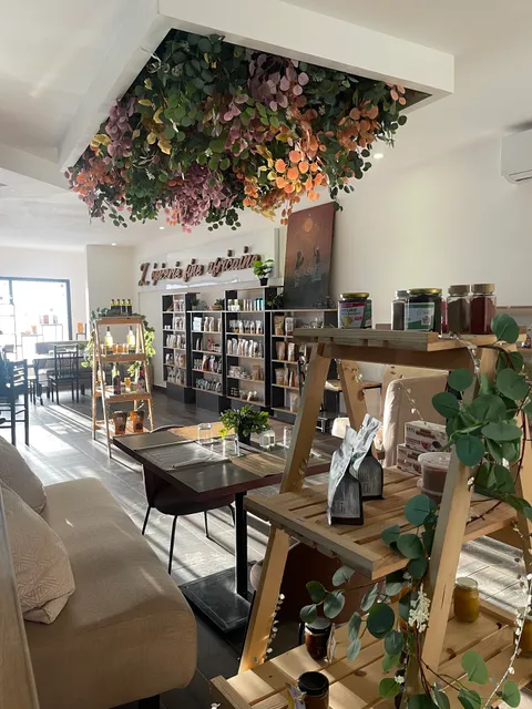 L'Epicerie Fine Africaine et son Café Dakarois