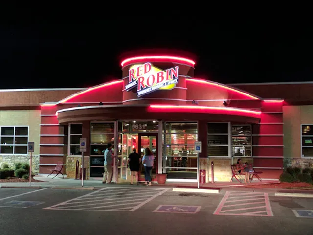 Red Robin Gourmet Burgers and Brews