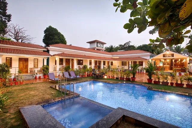 Portu Stay by Nirvana Hotels