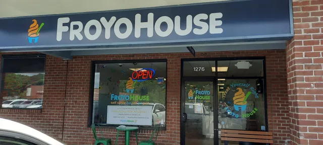 Froyo House Bay Hills