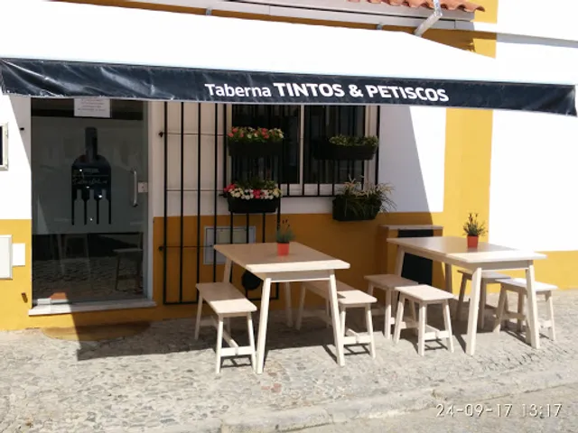 Taberna Tintos e Petiscos
