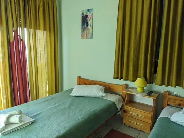 Nikolitsa Apartments