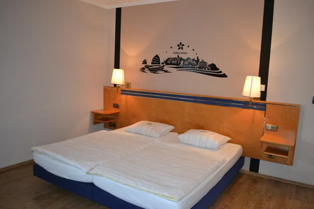 Radler Scheune Heede - Kerstin Runde