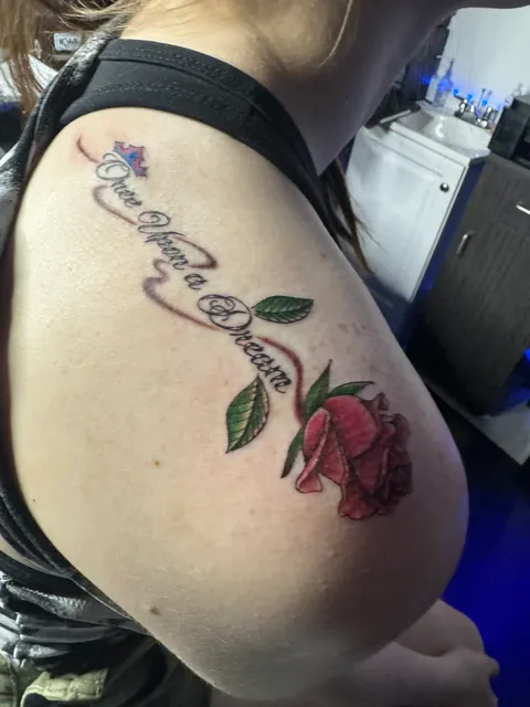 Cholo Ink Tattoo Studio