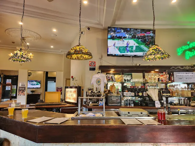 Friend in Hand Hotel