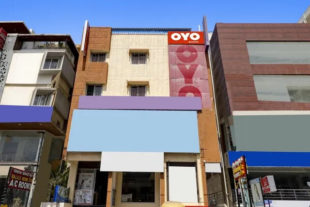 OYO Hotel Golden Paradise