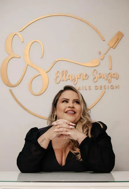 Ellayne Souza Nail Designer -Unhas em Fibra de Vidro e Gel Moldado -Liberdade São Paulo