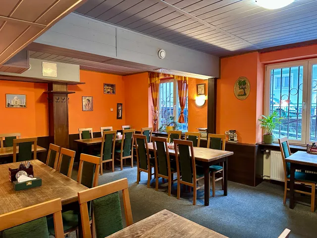 Tandoor King Indian Restaurant