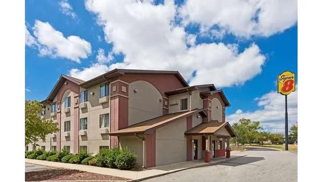 Super 8 by Wyndham Lexington Park/California Area