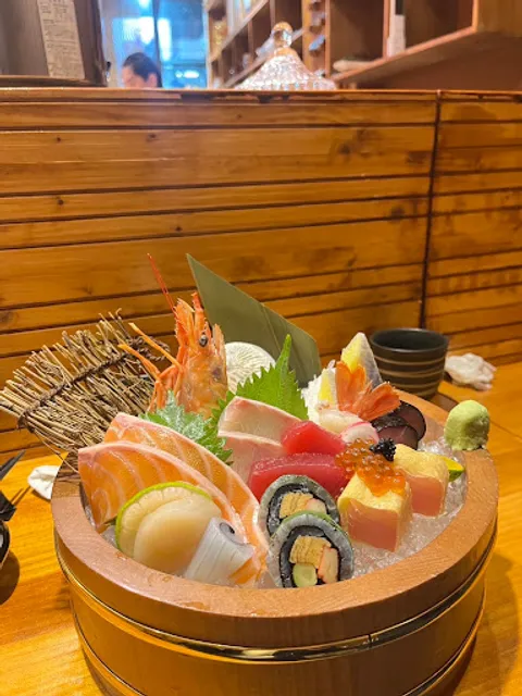 魚尾巴寿司割烹