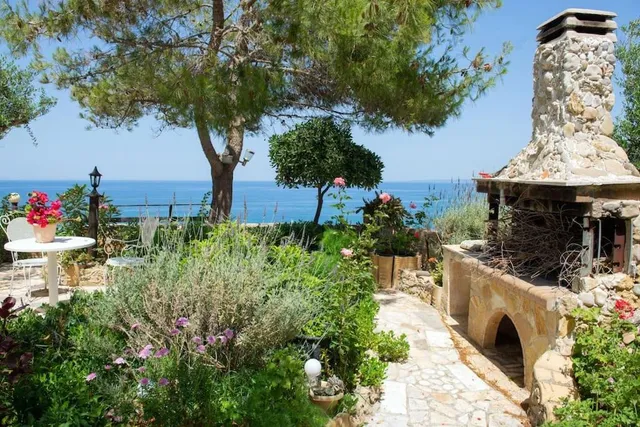 SkyBlue Horizon Apartments