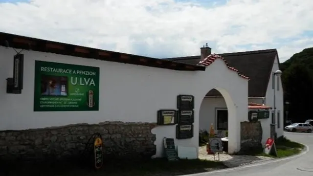 Restaurace a penzion U Lva