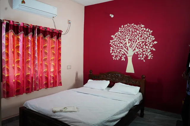 PONDY VIBES HOME STAY