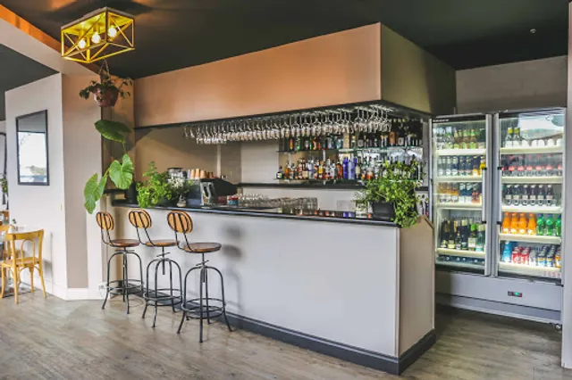 The Elegance Lounge Seafood Bar & Grill