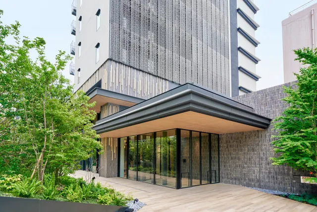 Cross Life Hakata Tenjin